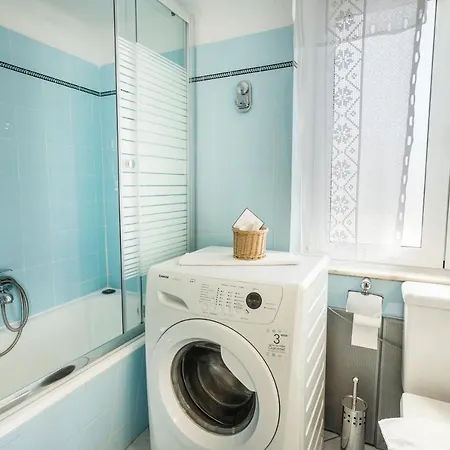 Luxurious With Sea View! *